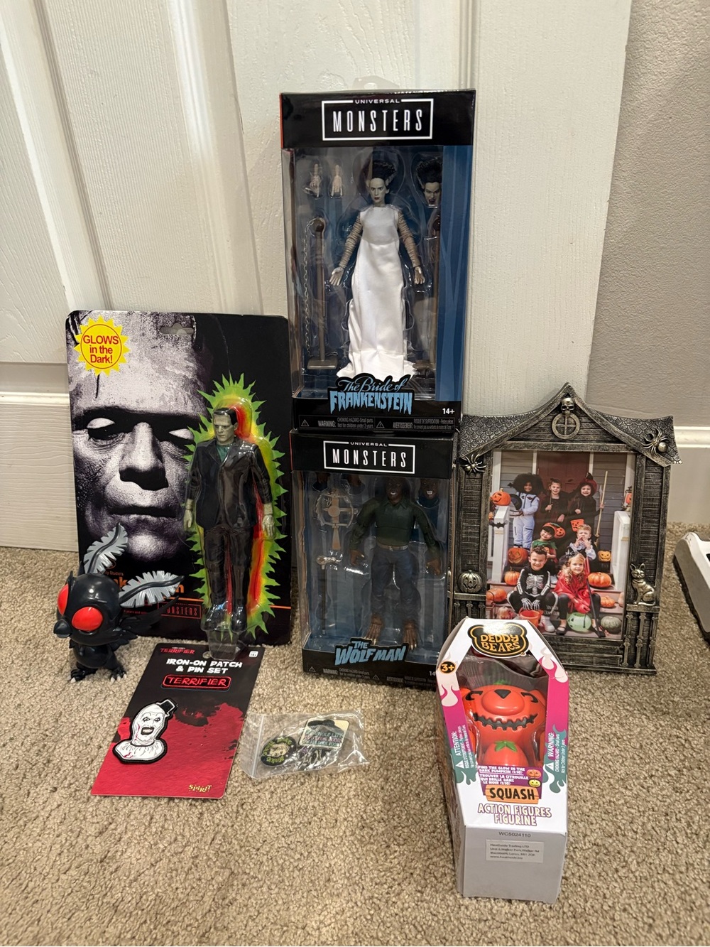 Universal Monsters Bundle Terrifier Beetlejuice Mothman Deddy Bear Picture Frame